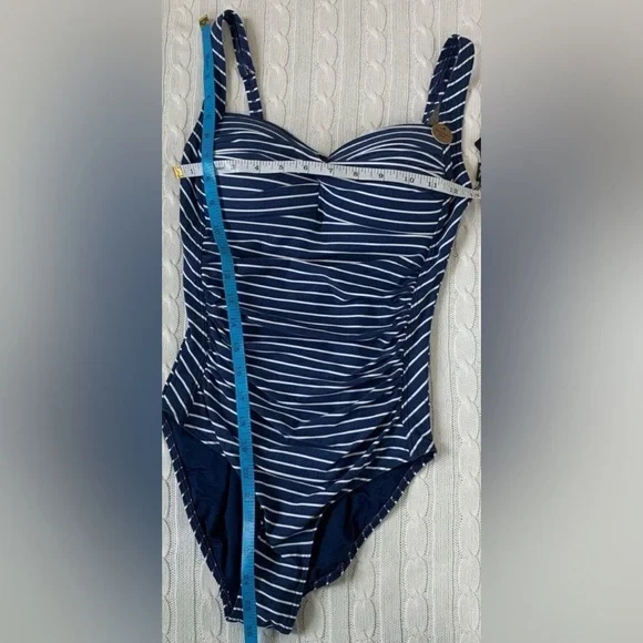 OnePiece NipTuck Joanne sz4 fitC-DD Swim• power mesh•bodySculpting tummy control - Picture 2 of 12